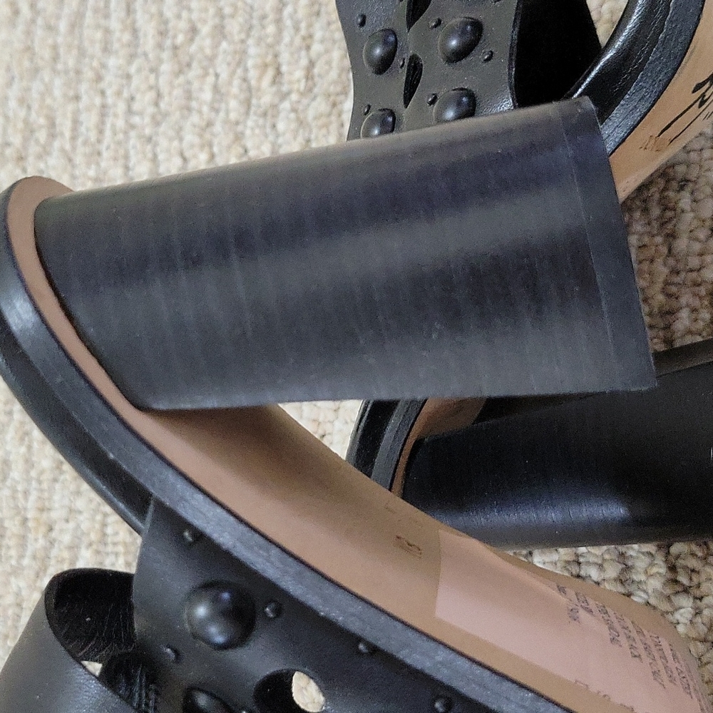 COPY - Staples, high heel black. Block heel sandal, casual/work appropriate - Picture 5 of 5